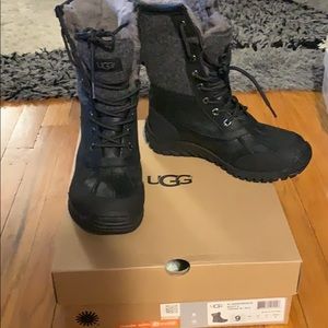 UGG womens adirondack snow boot black gray size 9